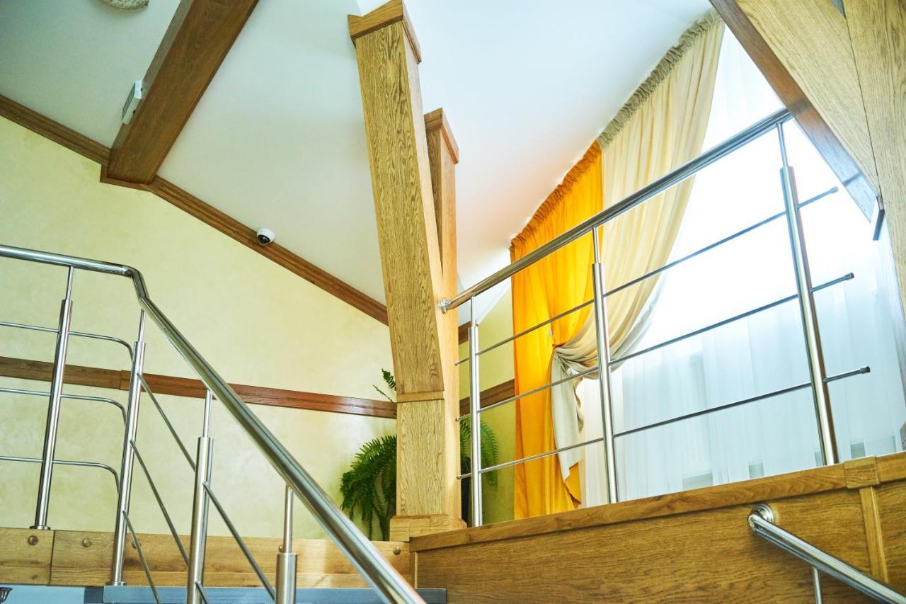 מלון Berezhany Східний מראה חיצוני תמונה